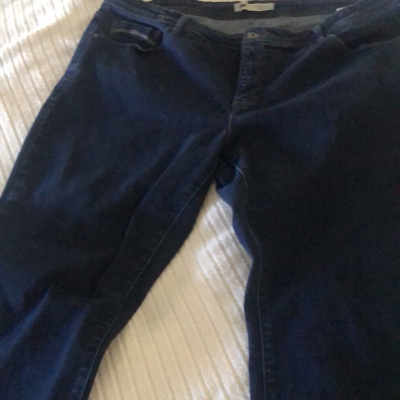 Perfect shaping 512 black label Levi’s bootcut stretchy woman’s jeans - Picture 6 of 12